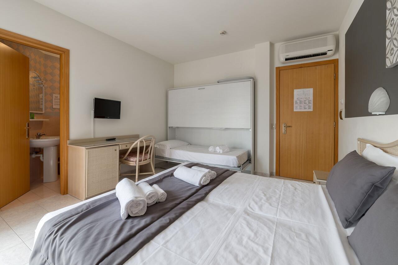 Hotel Airone (Adults Only) Bibione Exterior photo