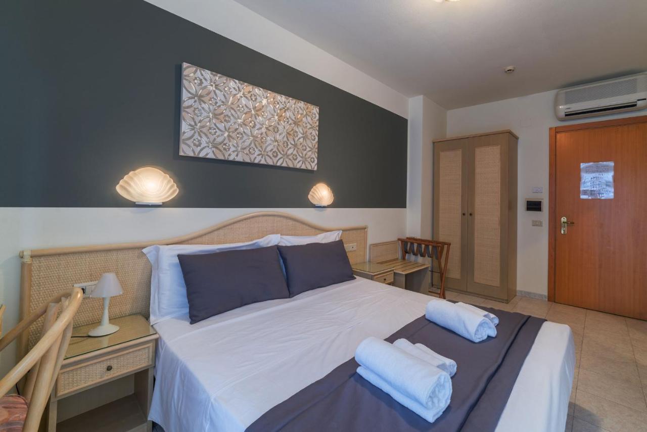 Hotel Airone (Adults Only) Bibione Exterior photo