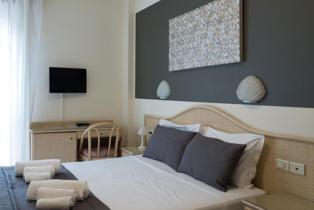 Hotel Airone (Adults Only) Bibione Exterior photo